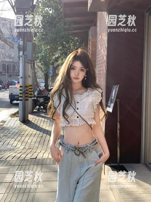 beautyleg - Queena在泳衣中尽情绽放的美图合集，完美诠释无畏夏日.txt