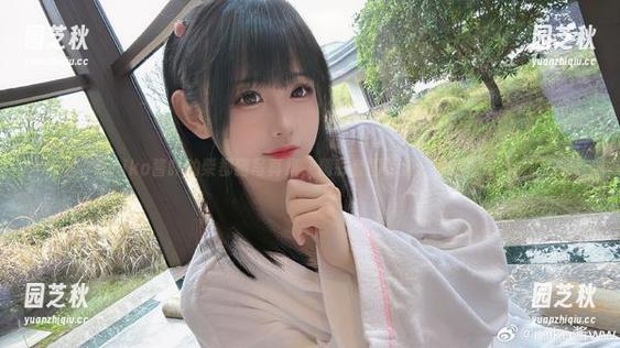 miko酱吖的柴郡猫写真集，精彩套图免费分享给你.txt