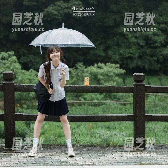 pans - 体验兔兔的白色定制写真，捕捉每一个让人心动的温柔细节.txt