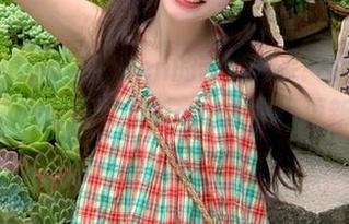 尽享puypuychen的艺术风采：SuzukaSummer系列最新cos作品已更新！.txt