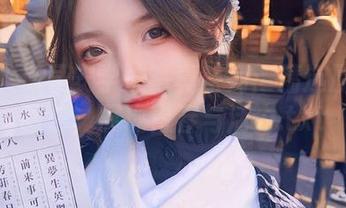 一小央泽早安学妹写真系列：精选原图与图包，展现青春与活力.txt