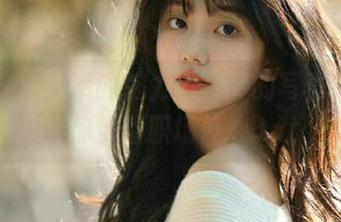 丽柜 – 职业装的魅力：子晴的写真作品，让你重拾职场信心.txt