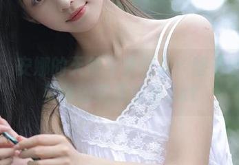 丽柜 – 安娜的天使写真作品：塑造心灵与身体的完美结合.txt