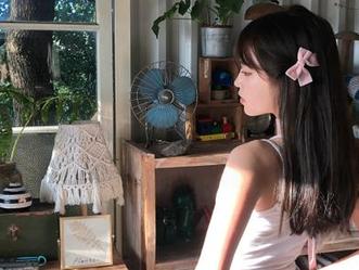丽柜 – 小爽独家套图作品《玉脂蕉香》，漫步在自然中的优雅与灵动.txt