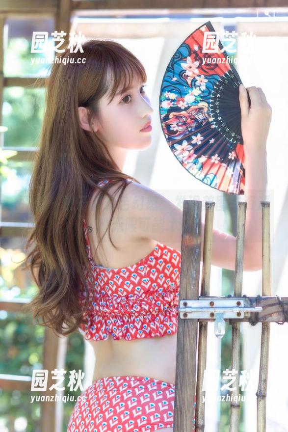 丽柜 - 桃子的粉色幻想：发现美图与资源的无限可能.txt