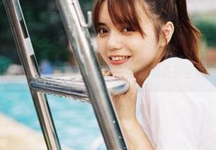 丽柜 – 她的裸足之路：王炜炜写真图包和资源全面公开！.txt