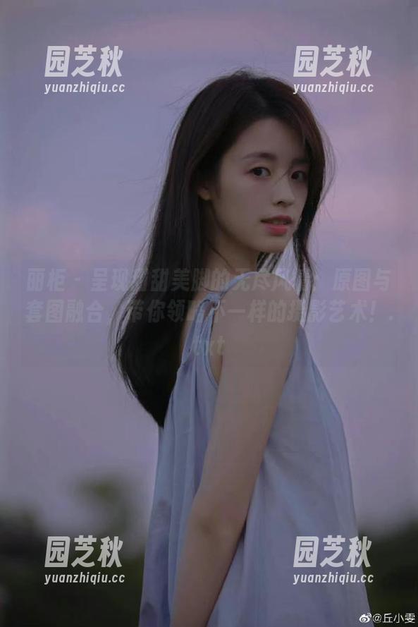 丽柜 - 呈现甜甜美脚的无尽风情：原图与套图融合，带你领略不一样的摄影艺术！.txt
