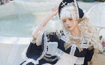 仙九Airi的私房写真合集：每一幅作品都在诉说不同的剧情.txt