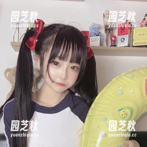 办公室写真新风尚，佳佳酱ovo用创意壁纸为生活增添色彩.txt