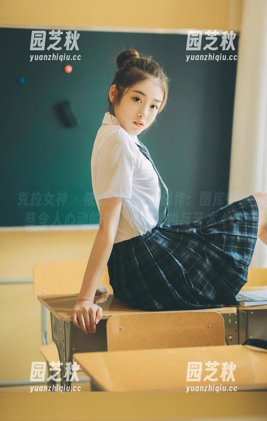 克拉女神 - 依娜丝的礼服创作：图库中那些令人心动的作品汇聚时尚与艺术.txt