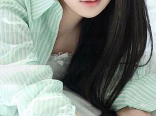 克拉女神 – 沉浸在凌雪学姐的世界：多元化写真作品集资源推荐.txt