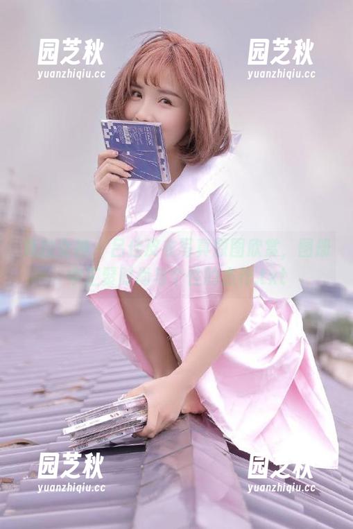 克拉女神 - 吕佳皮衣写真原图欣赏，图册中汇聚时尚与个性的杰作.txt