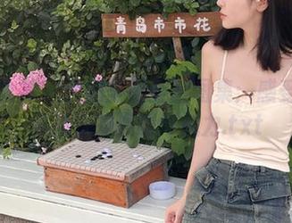 克拉女神 – 大阳圣诞全套图集：感受冬日阳光中的温暖与魅力.txt