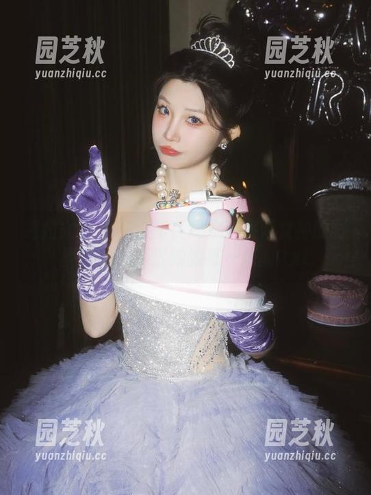 克拉女神 - 在这里在线发现熙妍女神的写真作品，捕捉她的每一瞬间.txt