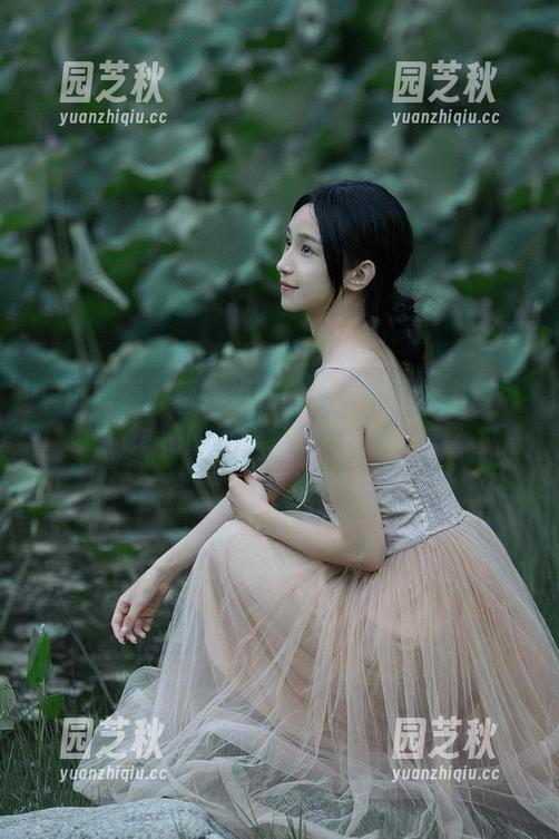 兔玩映画最新大姐姐图集：探索魅力与风格的完美结合！.txt