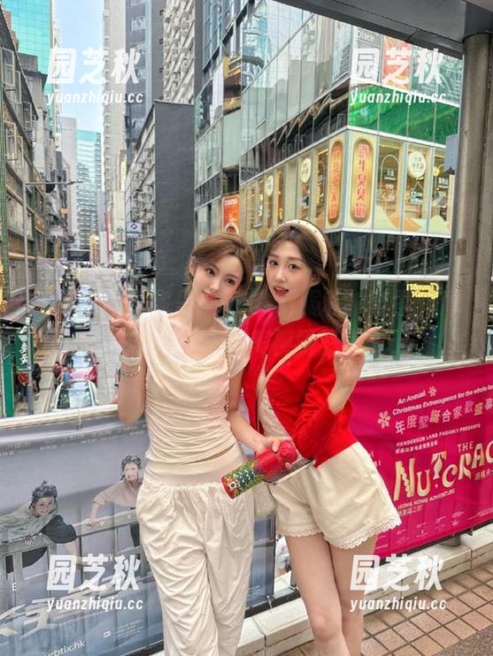 兔玩映画为你呈现95式制服私拍套图，青春气息浓郁，完美视觉盛宴.txt