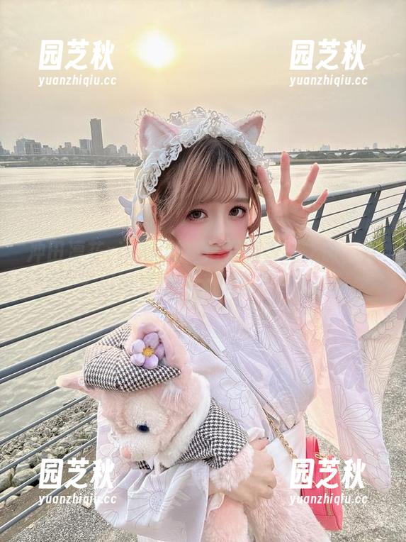 冲田凛花rinka的高清写真奇幻之旅，喜多川海梦让你大开眼界！.txt