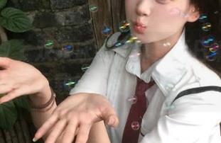 初夏女神 – 双双泳装写真，夏日清凉一击，网盘下载链接等你来撩！.txt
