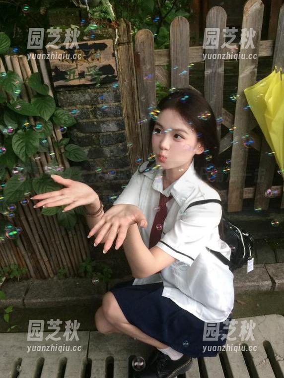 初夏女神 - 双双泳装写真，夏日清凉一击，网盘下载链接等你来撩！.txt