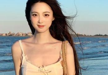 微密圈 – 在线分享可馨juicy的美图，带你进入圣诞兔子的梦幻世界.txt