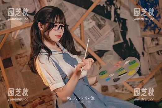 咬人小小兔与许愿：探索往生堂堂主胡桃的cos图册.txt