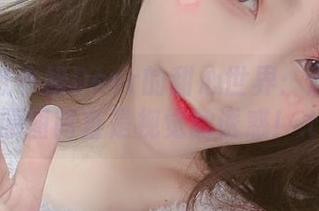 迷失在啾小妍Deer的甜心世界：这组写真集原图简直是视觉的诱惑！.txt