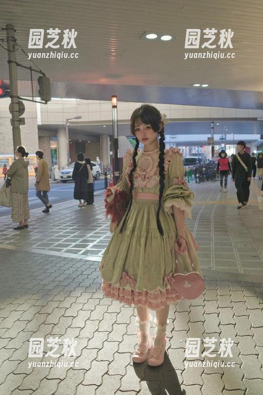 性感与甜蜜的结合，喵糖映画最新写真《白色砂糖》给你惊喜体验.txt