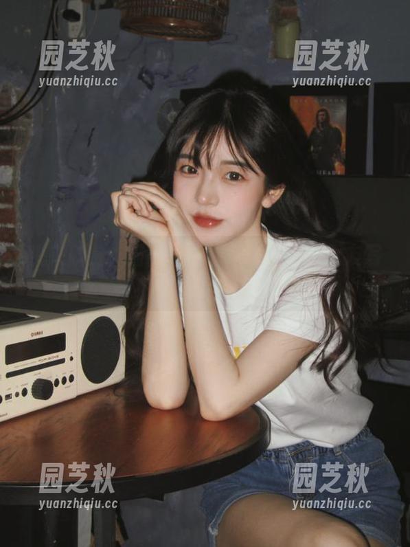 快来欣赏：喵糖映画独家发布萌喵女友写真集.txt