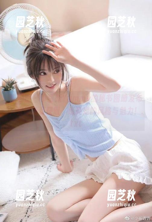 嗲囡囡 - 小蛮妖Yummy的秘书图册发布，立即免费获取，感受她的风格与魅力！.txt