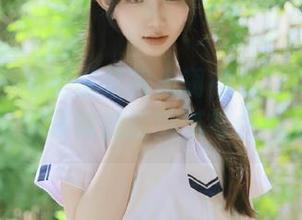 嗲囡囡 – 精选就是阿朱啊裸足写真作品集，带你领略她的细腻与优雅.txt