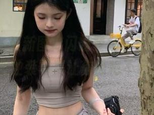 嗲囡囡 – 最新图库闪耀登场：王婉悠Queen职业装写真让你惊艳不已.txt