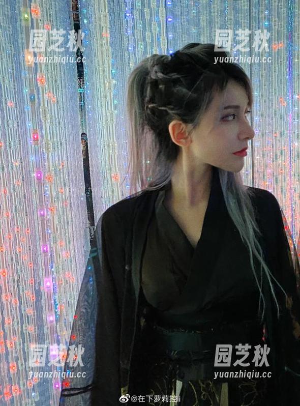 最新作品更新：在下萝莉控ii化身魔王，穿上欧根赛车服的美丽写真不容错过！.txt