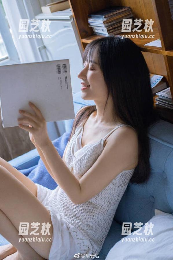 头条女神 - 宛如烈焰的曲佑熙，皮衣写真资源之旅，愿与你一起品味！.txt