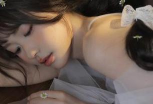 头条女神 – 看了火儿的校服写真，才知道壁纸也能让人如此心动！.txt