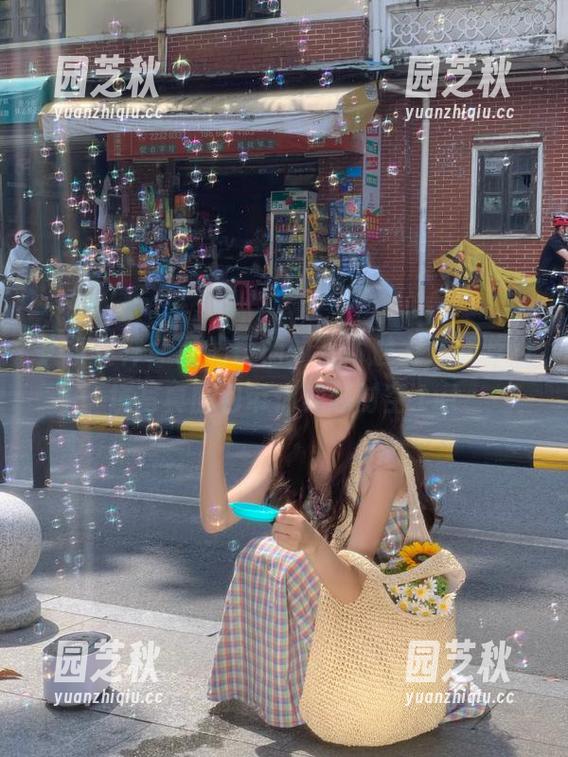 头条女神 - 领略蔡楠的艺术魅力，梦游仙境写真图包带你穿越时空.txt