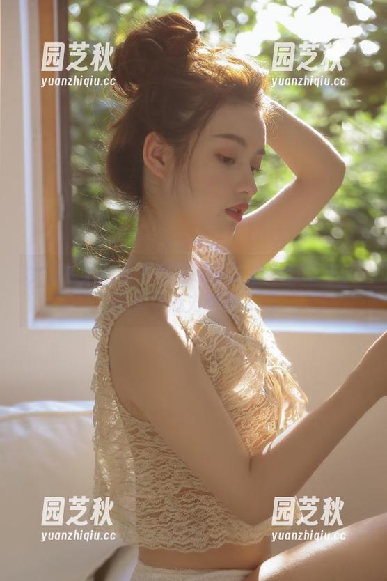 女主K最新写真原图曝光！独家分享主人的女仆魅力瞬间.txt