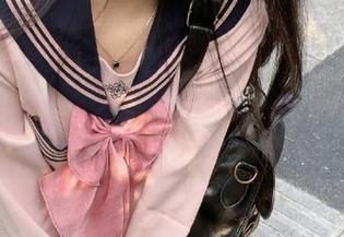 微密圈 – 安妮yoo肉丝写真作品资源：每一张都是视觉与情感的完美融合.txt