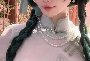 借助安食Ajiki的风纪委员写真，探索每一张照片的情感深度.txt