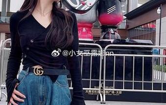 小女巫露娜水手服写真作品，精选时刻展现青春活力！.txt