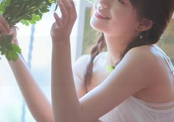 微密圈 – 绝美小猫咪ck全套写真，剧情情感丰富，让你探寻瞬间的心动时光！.txt