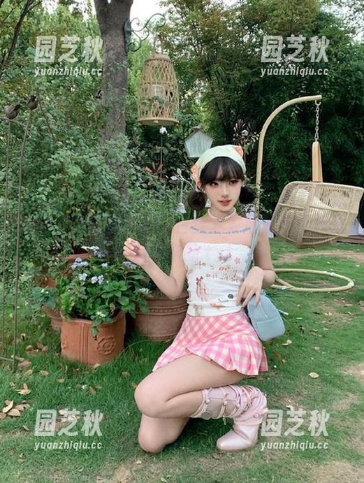 少女秩序私房写真：白丝卫衣展现的不只是温暖作品.txt
