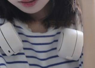 尤果网 – 佟蔓学妹的写真作品集：一边看笑话，一边欣赏美丽，完美结合！.txt