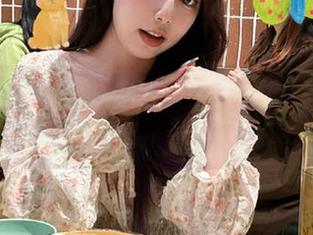 尤果网 – 含含教室写真图集：下载最新作品，捕捉她的迷人瞬间！.txt