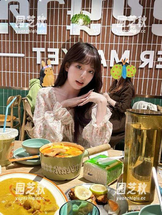 尤果网 - 含含教室写真图集：下载最新作品，捕捉她的迷人瞬间！.txt