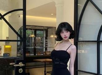 尤果网 – 办公室里的夏乔：写真全集展现职场生活的另一面.txt