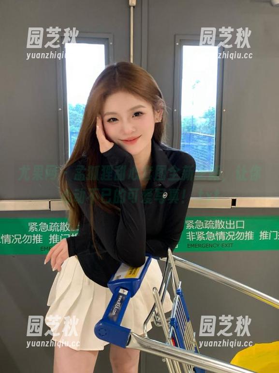 尤果网 - 孟狐狸甜心套图全新更新，让你心动不已的可爱写真！.txt