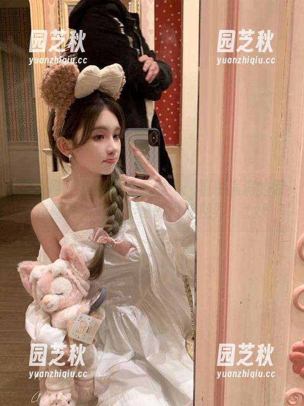 尤果网 - 晨曦的礼服魅影：福利满满的惊艳图片，带你走进时尚新视界！.txt