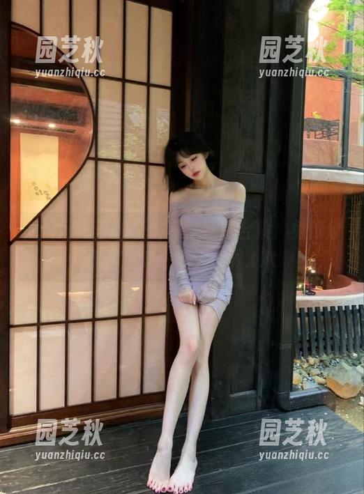 尤果网 - 李凌子的网袜写真合集，免费分享带你走进迷人世界.txt