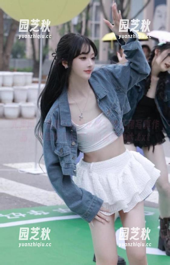 尤果网 - 免费下载栗子博主的红裙写真作品，尽享唯美与梦幻的视觉体验.txt