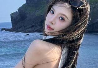 尤果网 – 好心情满分！琳丽最新旅拍图包，让每一次出行都充满欢笑与色彩.txt